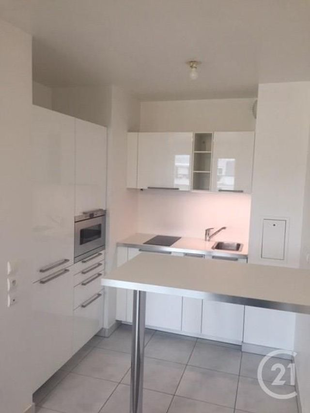 Appartement F2 à louer - 2 pièces - 39.98 m2 - SARTROUVILLE - 78 - ILE-DE-FRANCE - Century 21 G.T.I.