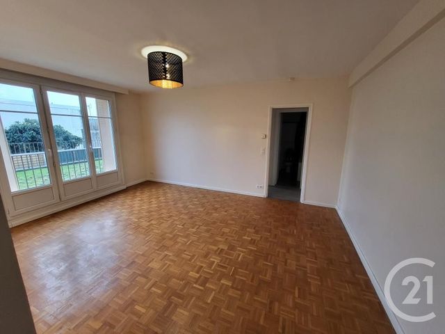 Appartement F2 à louer - 2 pièces - 44.8 m2 - HOUILLES - 78 - ILE-DE-FRANCE - Century 21 G.T.I.