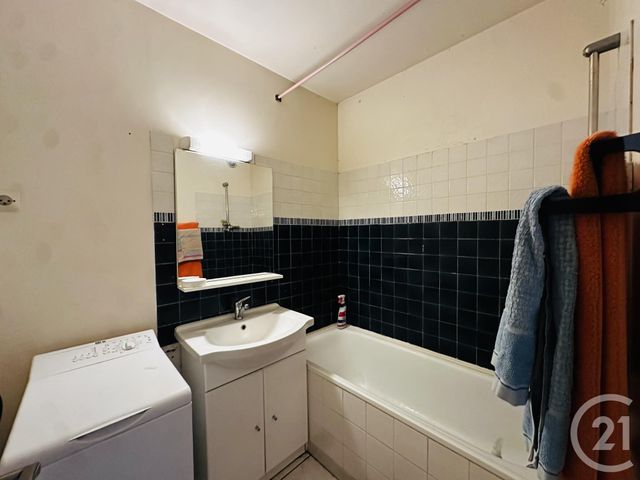 Appartement F3 à vendre - 3 pièces - 66.5 m2 - SARTROUVILLE - 78 - ILE-DE-FRANCE - Century 21 G.T.I.