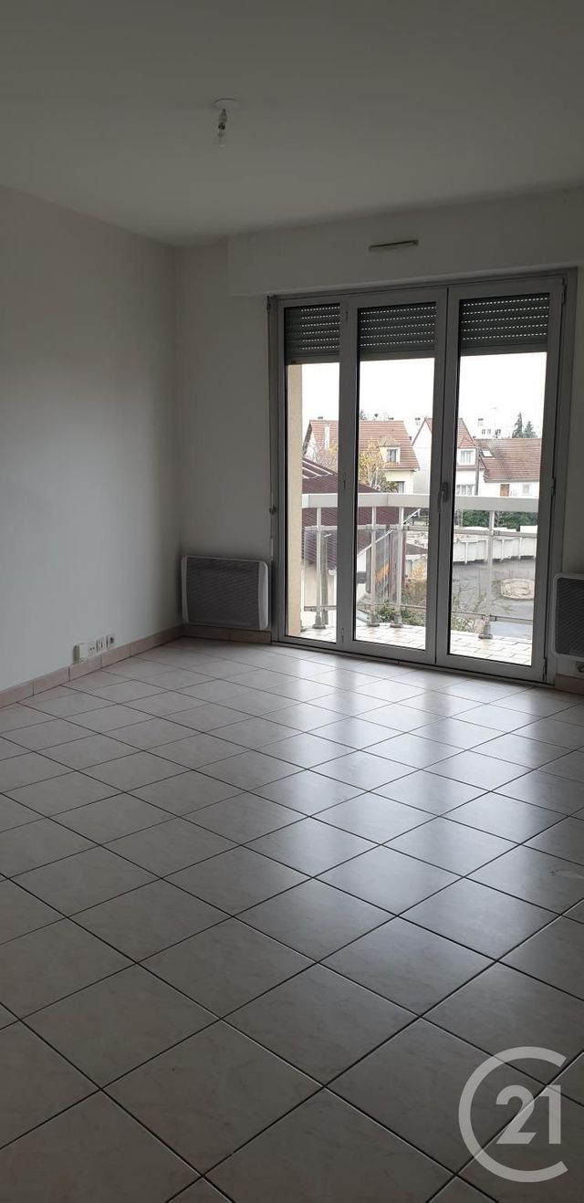 Appartement F2 à louer - 2 pièces - 34.08 m2 - HOUILLES - 78 - ILE-DE-FRANCE - Century 21 G.T.I.