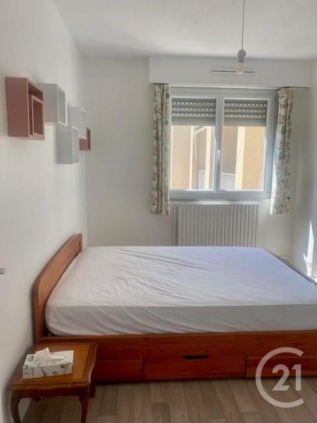 Appartement à louer - 3 pièces - 70.42 m2 - SARTROUVILLE - 78 - ILE-DE-FRANCE - Century 21 G.T.I.