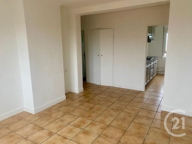 Appartement à louer - 3 pièces - 51.46 m2 - SARTROUVILLE - 78 - ILE-DE-FRANCE - Century 21 G.T.I.