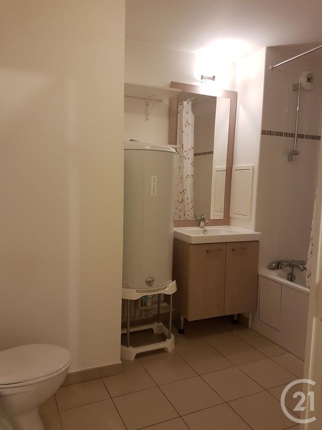 Appartement F2 à louer - 2 pièces - 36.55 m2 - HOUILLES - 78 - ILE-DE-FRANCE - Century 21 G.T.I.