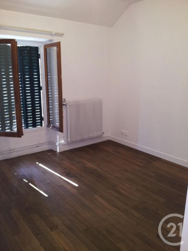 Appartement F2 à louer - 2 pièces - 45.74 m2 - HOUILLES - 78 - ILE-DE-FRANCE - Century 21 G.T.I.