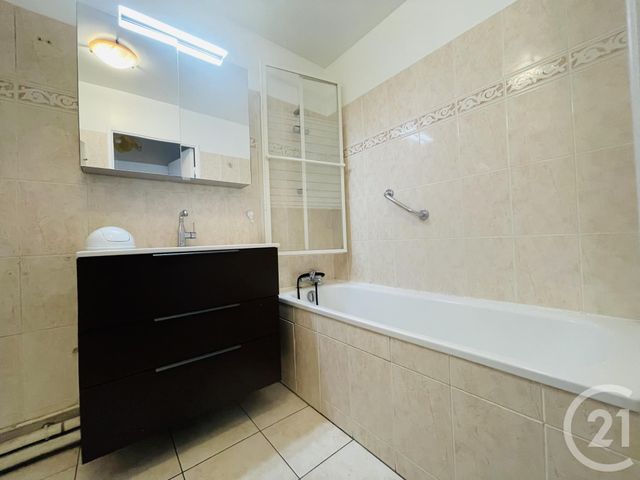 Appartement F4 à vendre - 4 pièces - 78.0 m2 - SARTROUVILLE - 78 - ILE-DE-FRANCE - Century 21 G.T.I.