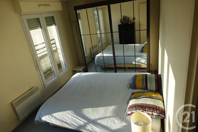 Appartement F3 à louer - 3 pièces - 63.19 m2 - SARTROUVILLE - 78 - ILE-DE-FRANCE - Century 21 G.T.I.