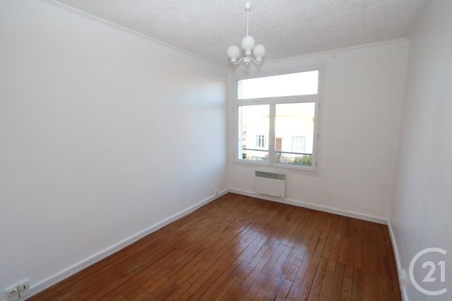 Appartement F2 à louer - 2 pièces - 41.92 m2 - CHATOU - 78 - ILE-DE-FRANCE - Century 21 G.T.I.