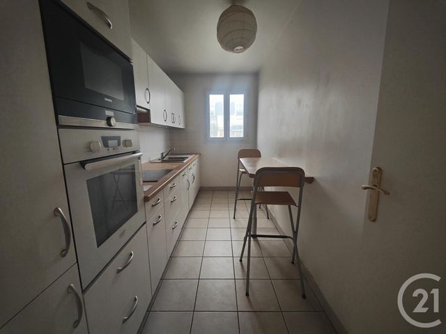 Appartement F3 à vendre - 3 pièces - 65.61 m2 - SARTROUVILLE - 78 - ILE-DE-FRANCE - Century 21 G.T.I.