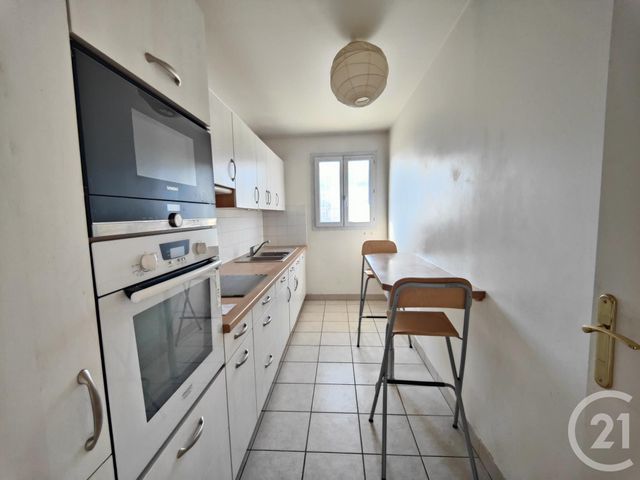 Appartement F3 à vendre - 3 pièces - 65.61 m2 - SARTROUVILLE - 78 - ILE-DE-FRANCE - Century 21 G.T.I.