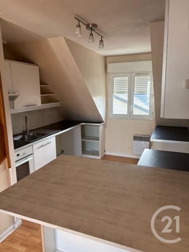 Appartement F3 à louer - 3 pièces - 51.38 m2 - SARTROUVILLE - 78 - ILE-DE-FRANCE - Century 21 G.T.I.