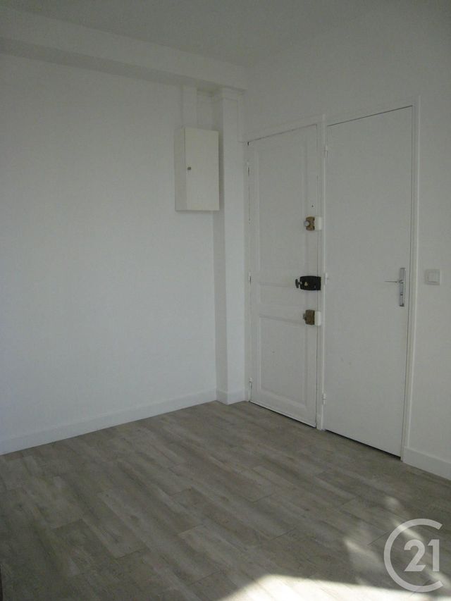 Appartement F1 à louer - 1 pièce - 23.35 m2 - SARTROUVILLE - 78 - ILE-DE-FRANCE - Century 21 G.T.I.