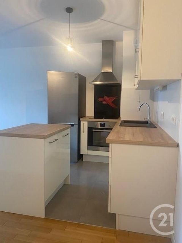 Appartement F2 à louer - 2 pièces - 44.85 m2 - SARTROUVILLE - 78 - ILE-DE-FRANCE - Century 21 G.T.I.