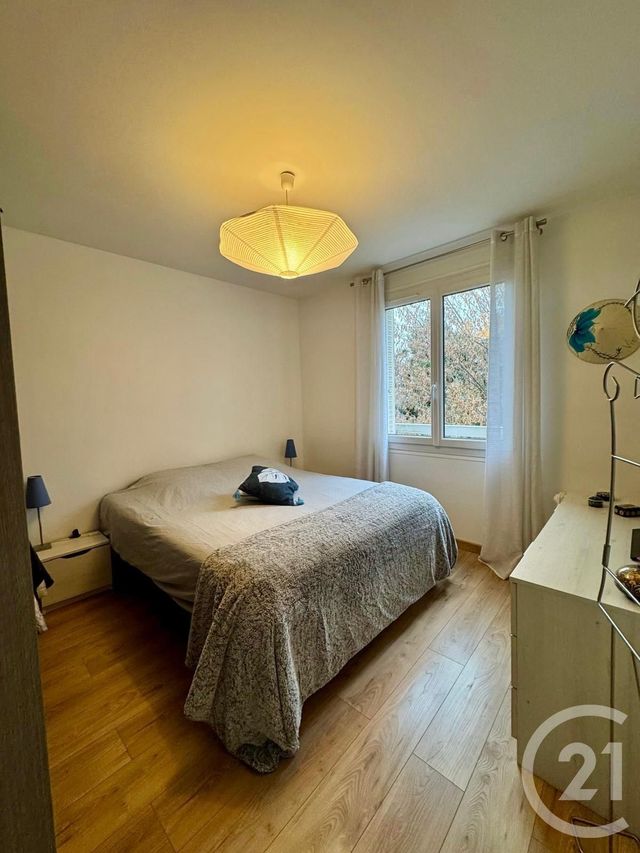 Appartement F4 à vendre - 4 pièces - 68.02 m2 - SARTROUVILLE - 78 - ILE-DE-FRANCE - Century 21 G.T.I.