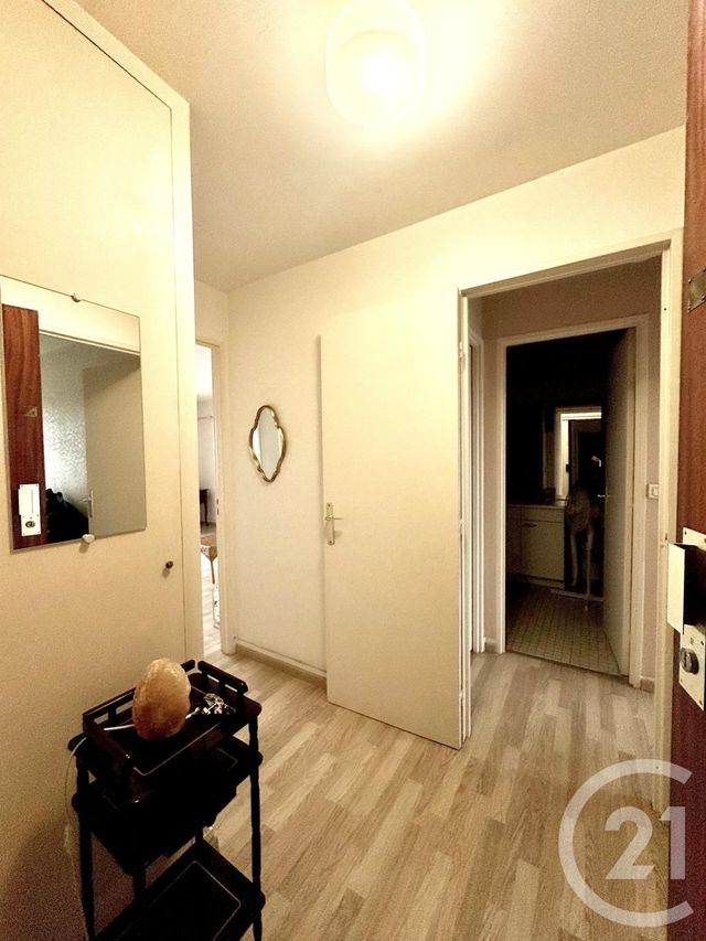 Appartement F2 à vendre - 2 pièces - 49.76 m2 - SARTROUVILLE - 78 - ILE-DE-FRANCE - Century 21 G.T.I.