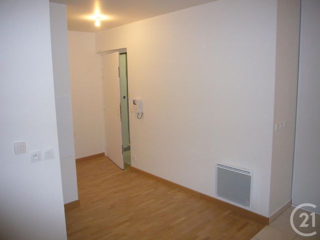 Appartement F3 à louer - 3 pièces - 60.4 m2 - SARTROUVILLE - 78 - ILE-DE-FRANCE - Century 21 G.T.I.