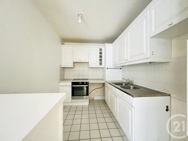 Appartement F2 à louer - 2 pièces - 46.37 m2 - SARTROUVILLE - 78 - ILE-DE-FRANCE - Century 21 G.T.I.