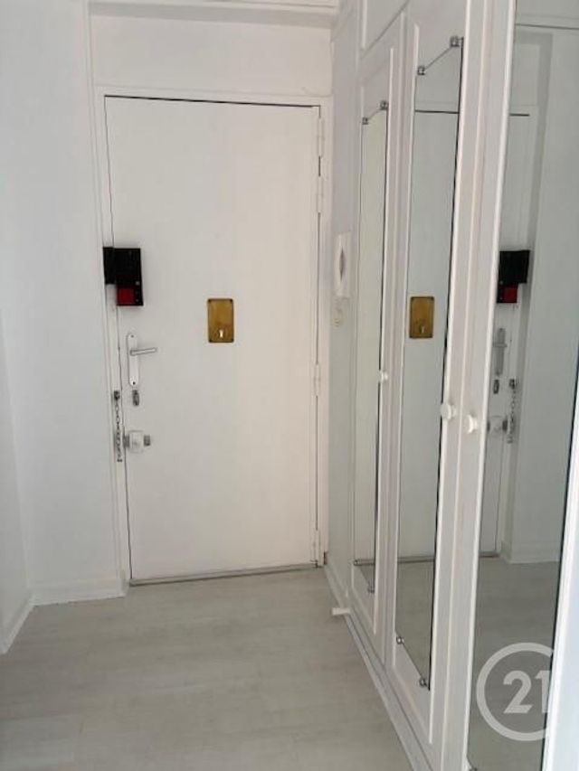 Appartement F3 à louer - 3 pièces - 55.3 m2 - SARTROUVILLE - 78 - ILE-DE-FRANCE - Century 21 G.T.I.