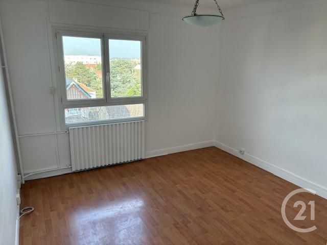 Appartement F3 à louer - 3 pièces - 55.3 m2 - SARTROUVILLE - 78 - ILE-DE-FRANCE - Century 21 G.T.I.