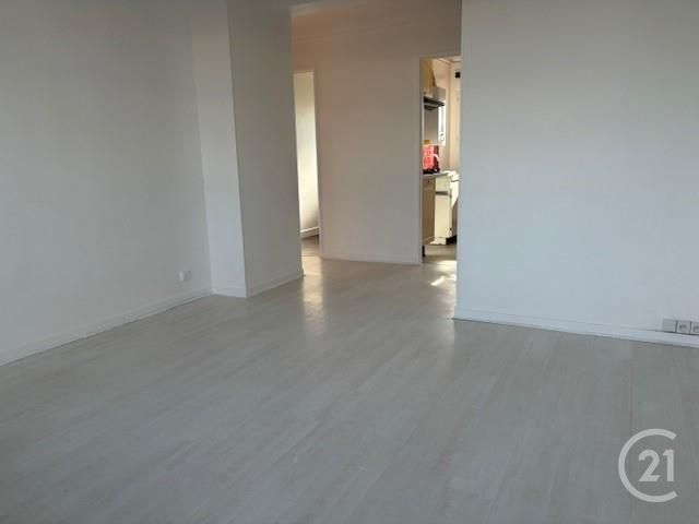 Appartement F3 à louer - 3 pièces - 55.3 m2 - SARTROUVILLE - 78 - ILE-DE-FRANCE - Century 21 G.T.I.