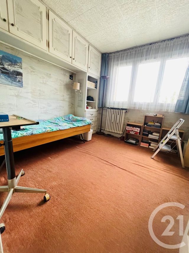 Appartement F4 à vendre - 4 pièces - 75.88 m2 - SARTROUVILLE - 78 - ILE-DE-FRANCE - Century 21 G.T.I.