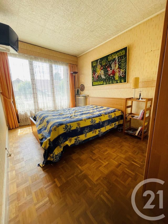 Appartement F4 à vendre - 4 pièces - 75.88 m2 - SARTROUVILLE - 78 - ILE-DE-FRANCE - Century 21 G.T.I.