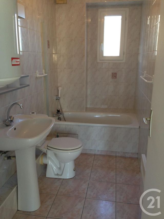 Appartement F2 à louer - 2 pièces - 44.23 m2 - SARTROUVILLE - 78 - ILE-DE-FRANCE - Century 21 G.T.I.