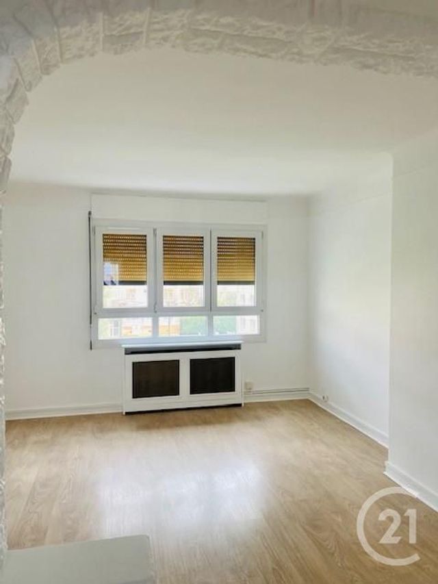 Appartement F3 à louer - 3 pièces - 51.62 m2 - SARTROUVILLE - 78 - ILE-DE-FRANCE - Century 21 G.T.I.