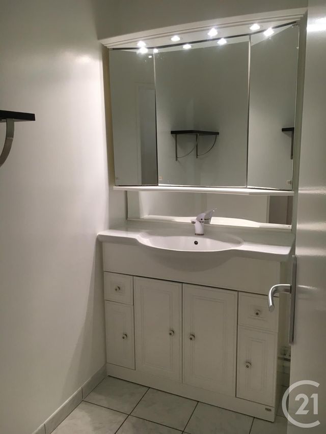 Appartement F2 à louer - 2 pièces - 46.0 m2 - MONTESSON - 78 - ILE-DE-FRANCE - Century 21 G.T.I.