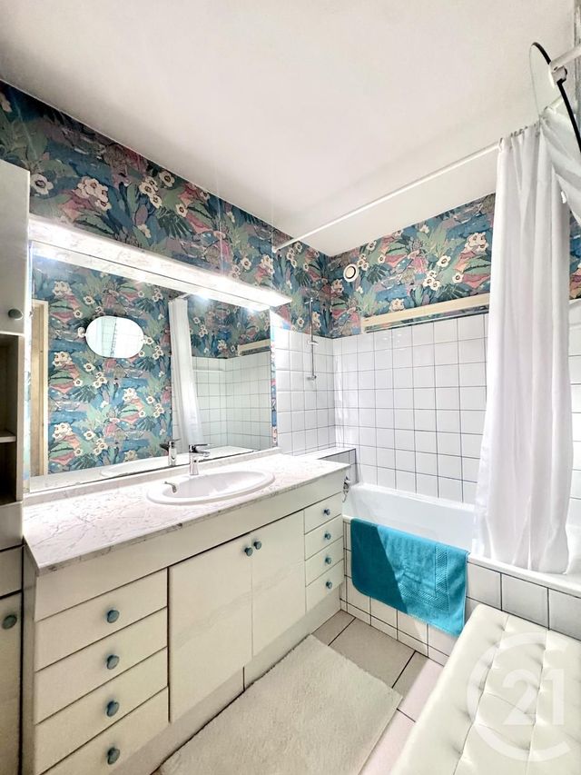 Appartement F4 à vendre - 4 pièces - 88.69 m2 - SARTROUVILLE - 78 - ILE-DE-FRANCE - Century 21 G.T.I.