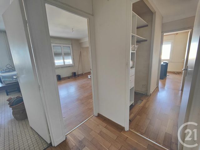 Appartement F4 à vendre - 4 pièces - 68.17 m2 - SARTROUVILLE - 78 - ILE-DE-FRANCE - Century 21 G.T.I.