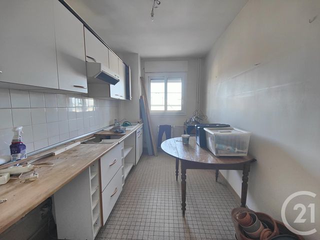 Appartement F4 à vendre - 4 pièces - 68.17 m2 - SARTROUVILLE - 78 - ILE-DE-FRANCE - Century 21 G.T.I.