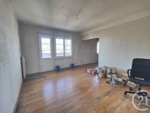 Appartement F4 à vendre - 4 pièces - 68.17 m2 - SARTROUVILLE - 78 - ILE-DE-FRANCE - Century 21 G.T.I.