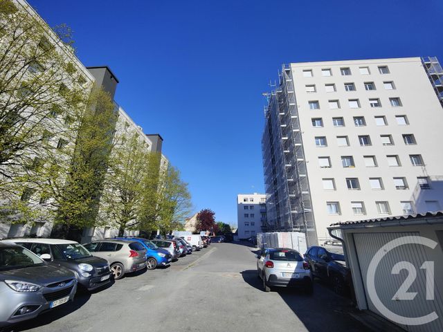 Appartement F4 à vendre - 4 pièces - 68.17 m2 - SARTROUVILLE - 78 - ILE-DE-FRANCE - Century 21 G.T.I.
