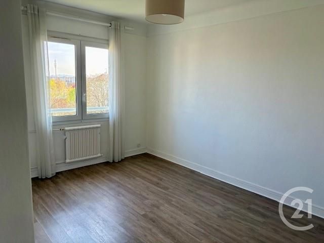 Appartement à louer - 3 pièces - 59.42 m2 - SARTROUVILLE - 78 - ILE-DE-FRANCE - Century 21 G.T.I.