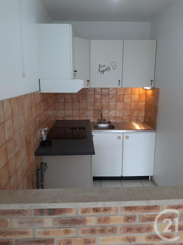 Appartement F2 à louer - 2 pièces - 37.8 m2 - HOUILLES - 78 - ILE-DE-FRANCE - Century 21 G.T.I.
