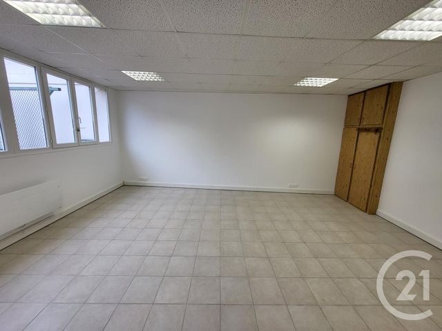 Appartement Local à louer SARTROUVILLE