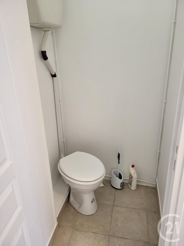 Appartement Local à louer - 1 pièce - 34.81 m2 - SARTROUVILLE - 78 - ILE-DE-FRANCE - Century 21 G.T.I.