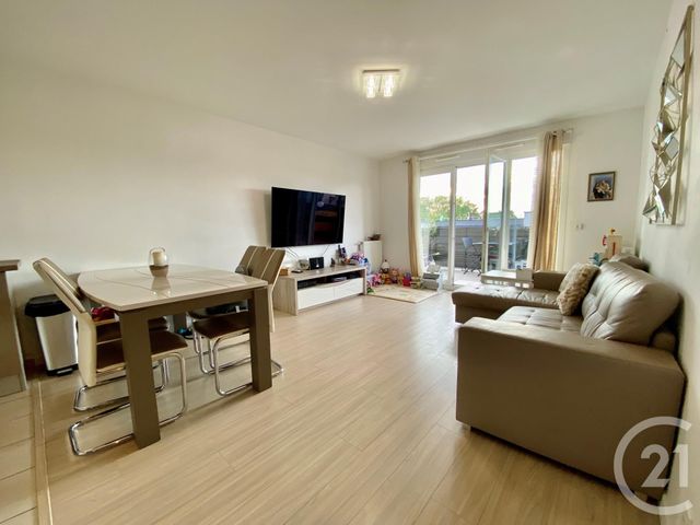 Appartement F3 à vendre - 3 pièces - 60.35 m2 - SARTROUVILLE - 78 - ILE-DE-FRANCE - Century 21 G.T.I.