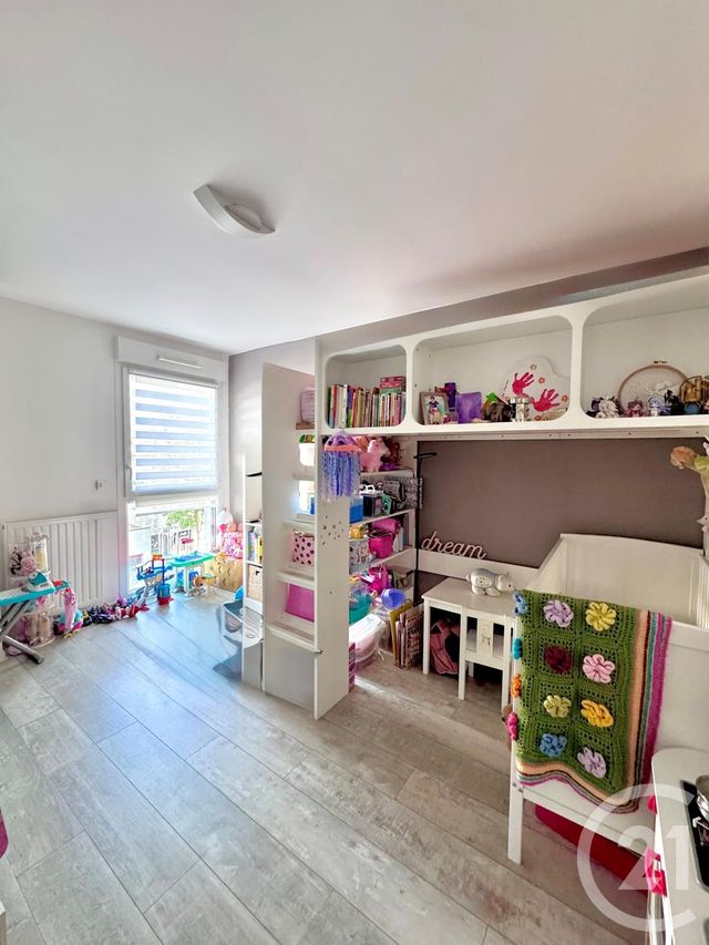 Appartement F3 à vendre - 3 pièces - 60.35 m2 - SARTROUVILLE - 78 - ILE-DE-FRANCE - Century 21 G.T.I.