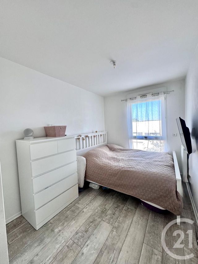 Appartement F3 à vendre - 3 pièces - 60.35 m2 - SARTROUVILLE - 78 - ILE-DE-FRANCE - Century 21 G.T.I.