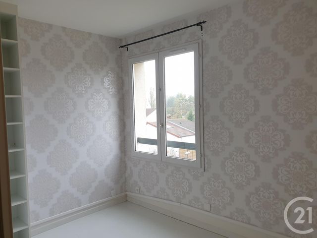 Appartement à louer - 3 pièces - 62.58 m2 - SARTROUVILLE - 78 - ILE-DE-FRANCE - Century 21 G.T.I.