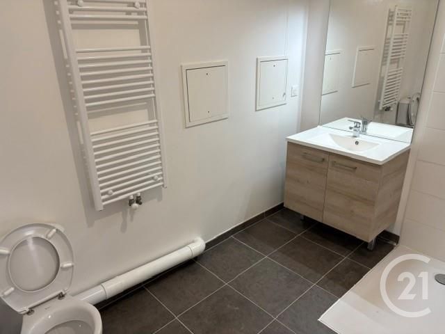 Appartement T2 à louer - 2 pièces - 48.1 m2 - SARTROUVILLE - 78 - ILE-DE-FRANCE - Century 21 G.T.I.
