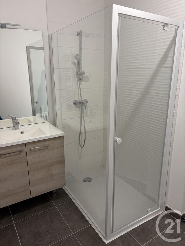 Appartement T2 à louer - 2 pièces - 48.1 m2 - SARTROUVILLE - 78 - ILE-DE-FRANCE - Century 21 G.T.I.