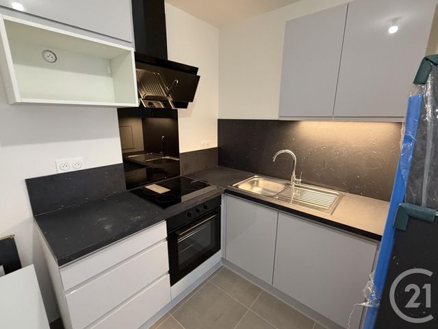 Appartement T2 à louer - 2 pièces - 48.1 m2 - SARTROUVILLE - 78 - ILE-DE-FRANCE - Century 21 G.T.I.