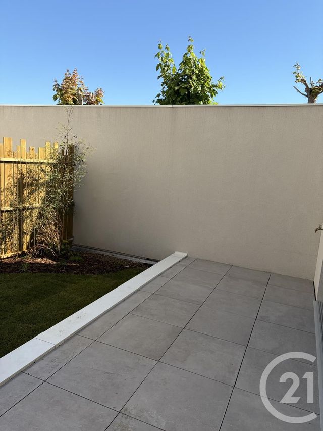 Appartement T2 à louer - 2 pièces - 48.1 m2 - SARTROUVILLE - 78 - ILE-DE-FRANCE - Century 21 G.T.I.