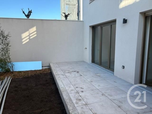 Appartement T2 à louer - 2 pièces - 48.1 m2 - SARTROUVILLE - 78 - ILE-DE-FRANCE - Century 21 G.T.I.