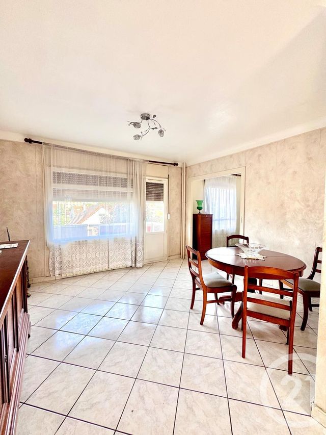 Appartement F4 à vendre - 4 pièces - 68.53 m2 - SARTROUVILLE - 78 - ILE-DE-FRANCE - Century 21 G.T.I.