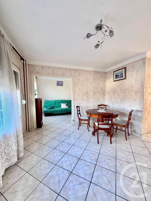 Appartement F4 à vendre - 4 pièces - 68.53 m2 - SARTROUVILLE - 78 - ILE-DE-FRANCE - Century 21 G.T.I.