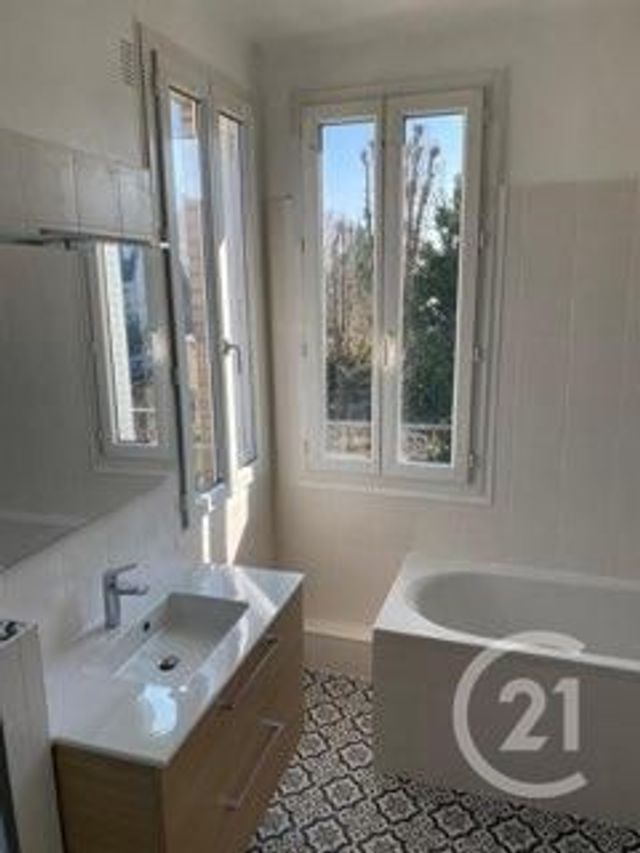 maison à louer - 7 pièces - 125.35 m2 - CHATOU - 78 - ILE-DE-FRANCE - Century 21 G.T.I.