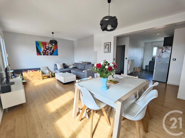 Appartement F4 à vendre - 4 pièces - 68.02 m2 - SARTROUVILLE - 78 - ILE-DE-FRANCE - Century 21 G.T.I.